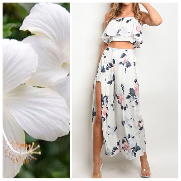 Solaris Style Dresses & Skirts - 2 Piece Floral Jumpsuit